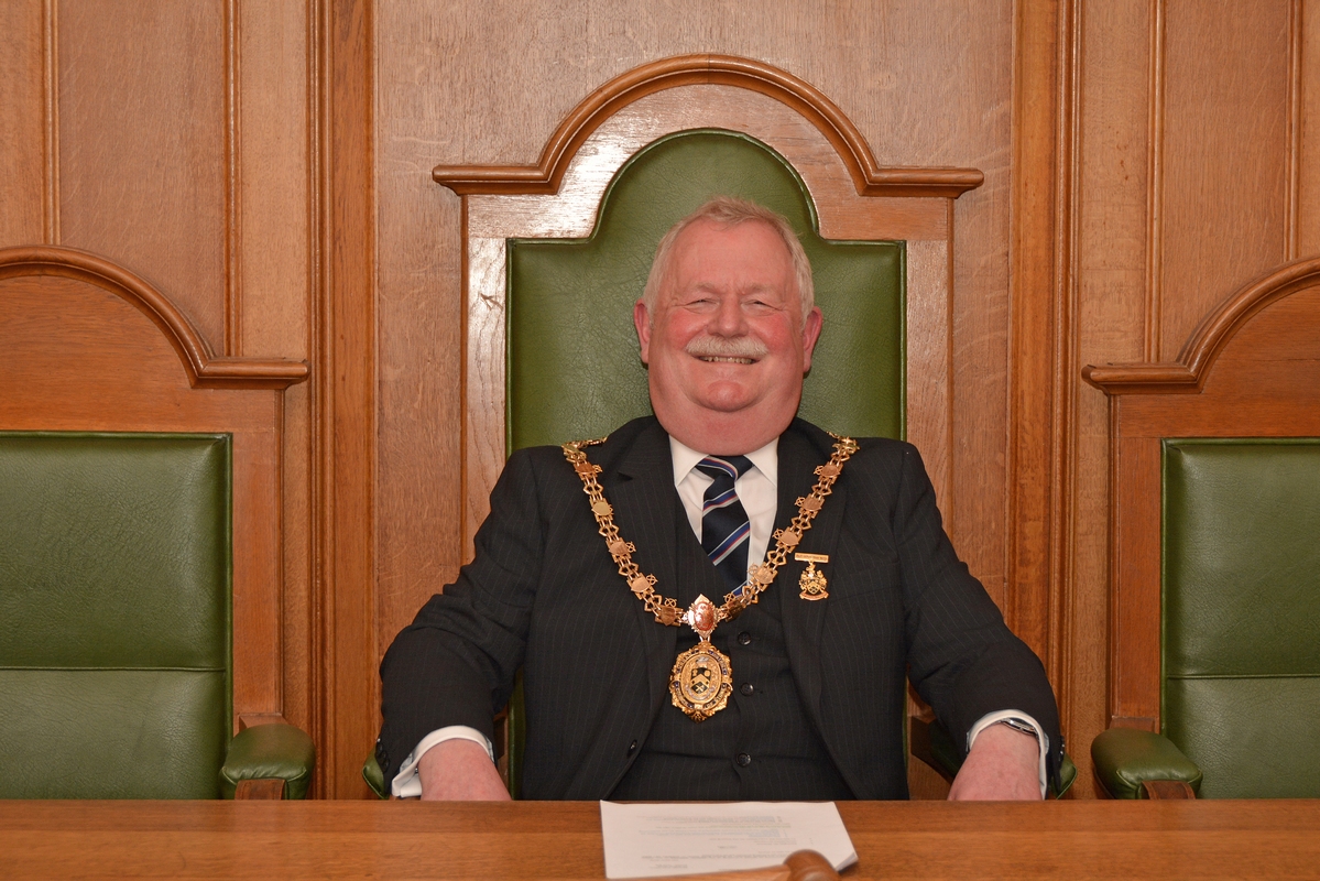 Jim Davies, Town Mayor
